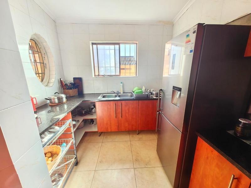 6 Bedroom Property for Sale in Vasco Estate Western Cape